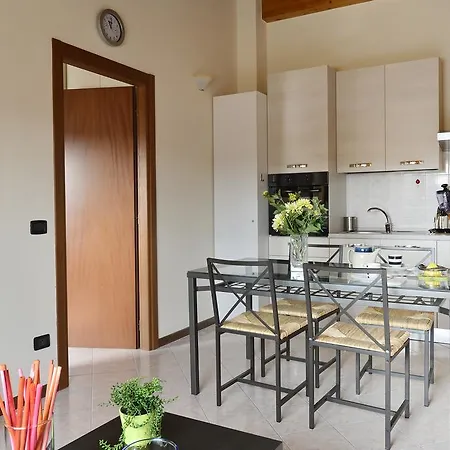 Sarca Halldis Apartment *